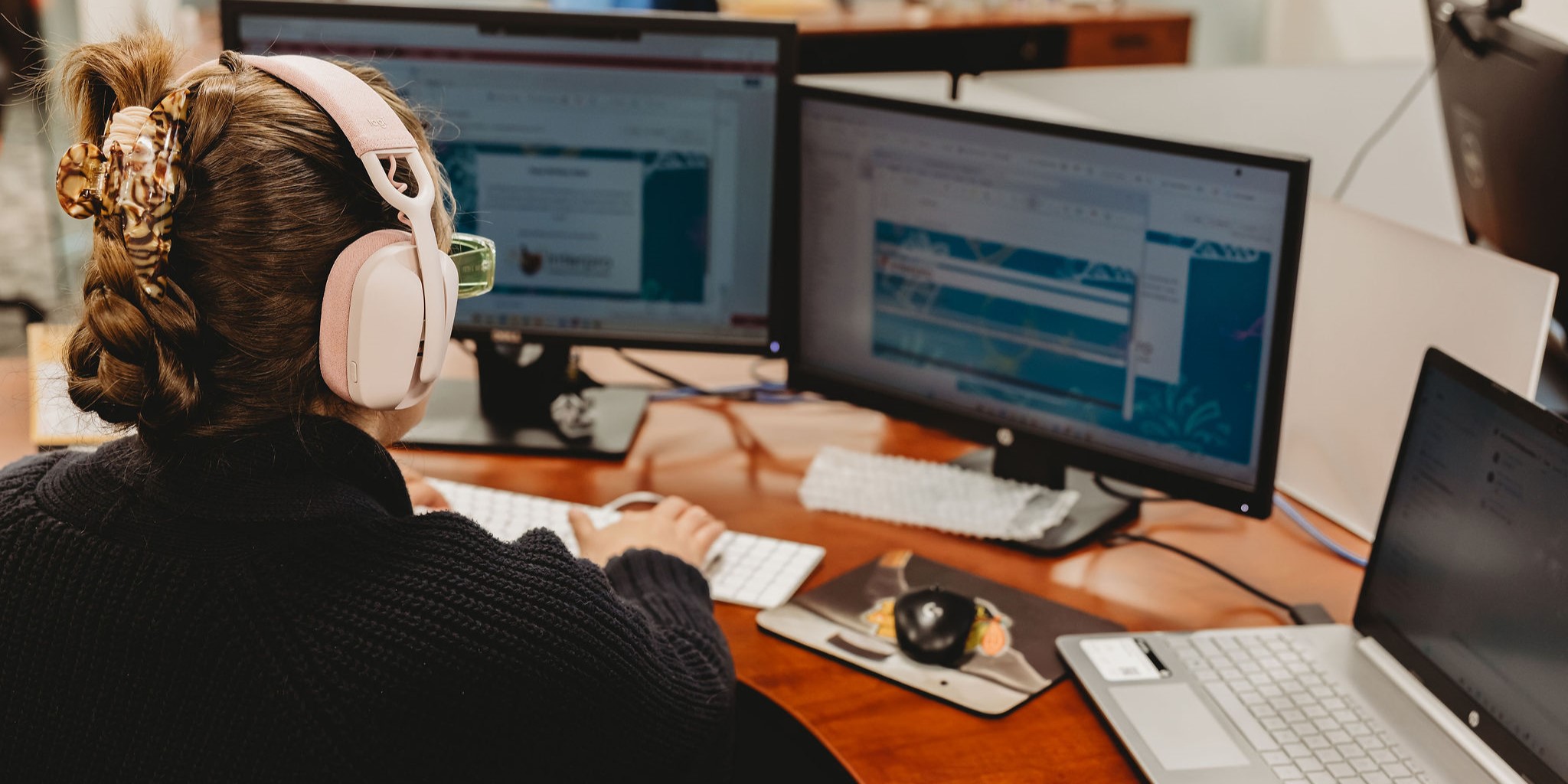 Linguistic specialists analyzing multilingual documents as part of a QA process